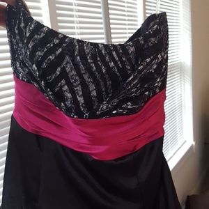 Brand New Strapless Satin Formal Dress-NWT